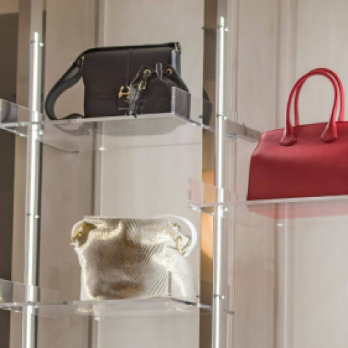 luxury-retail-purse-display