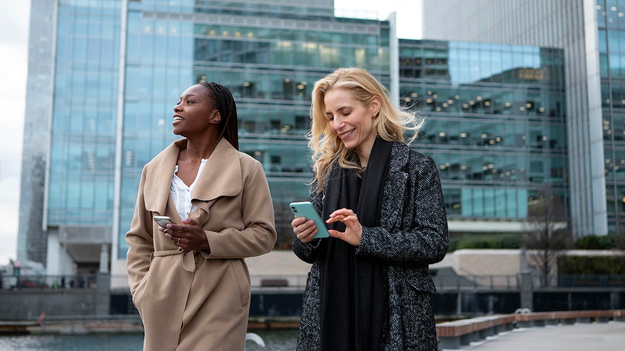 businesswomen-going-work-together-city