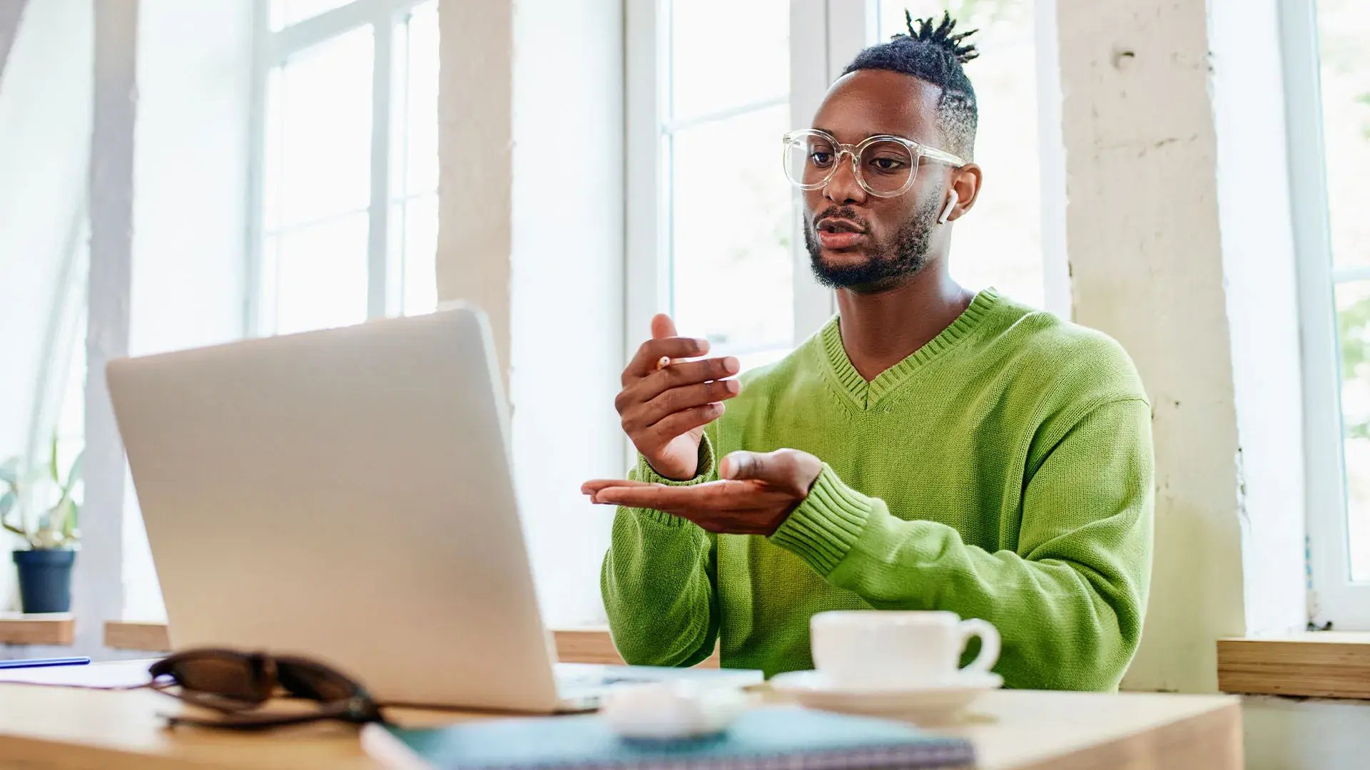 young-businessman-freelancer