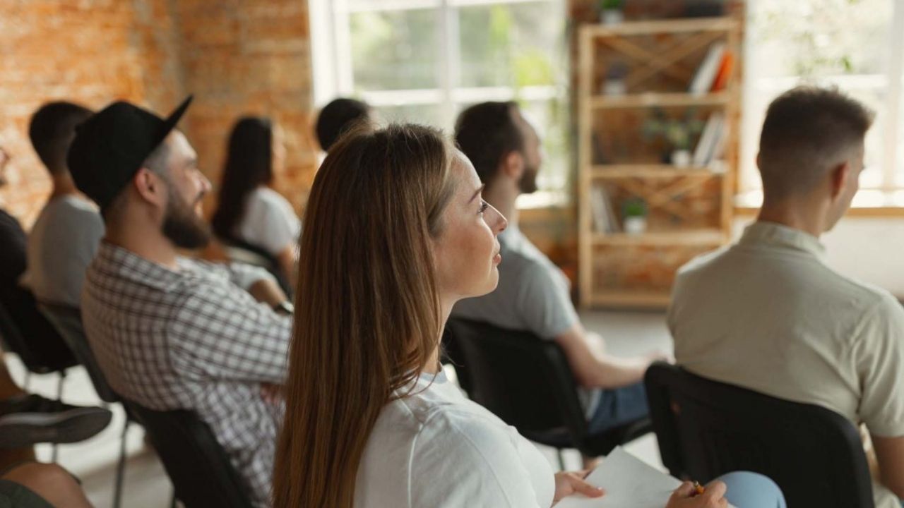 The Language of Negotiation Skills: How to Choose the Right Words